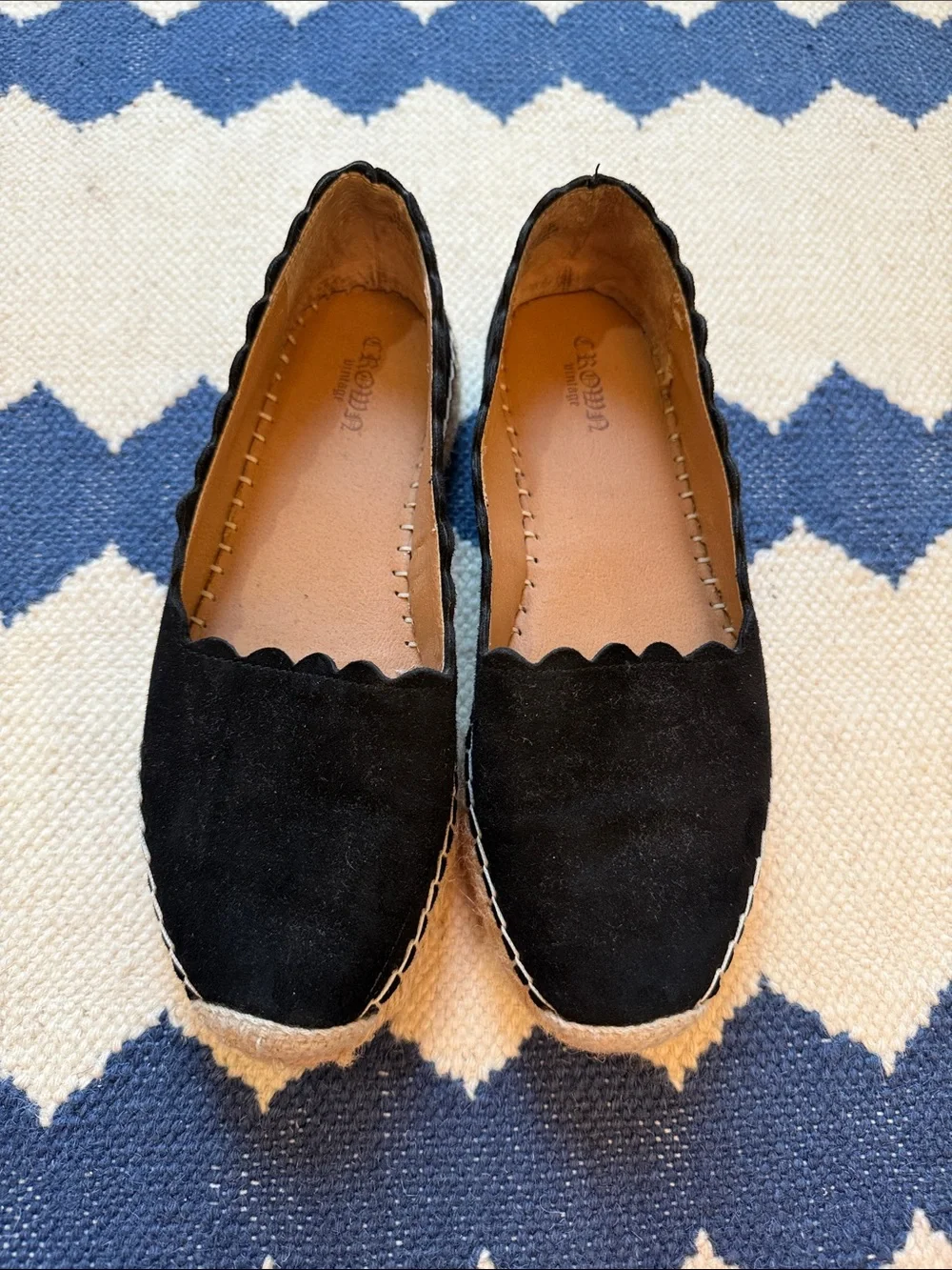 Crown Vintage Black Scalloped Espadrille Flats